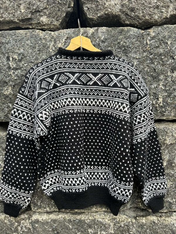 Setesdal genser str M